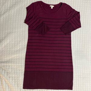 Lila Rose Casual 3/4 Sleeved Dress Size Medium. Burgundy/Black Stripes